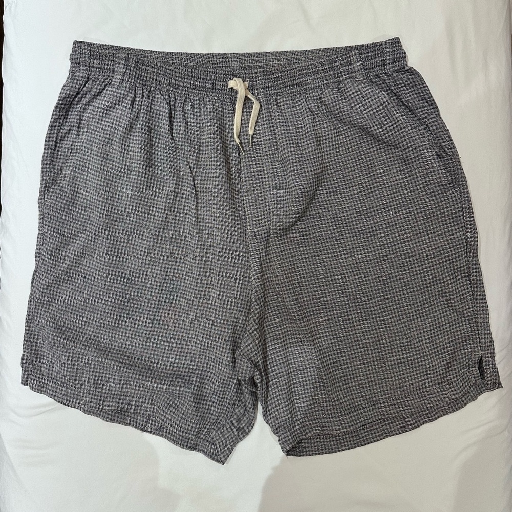 Schnayderman’s Linen plaid grey shorts L